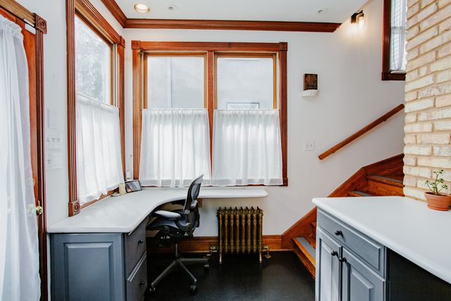 108 Wesley Avenue, Oak Park, IL 60302