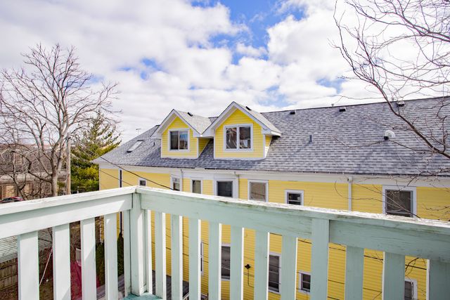 108 Wesley Avenue, Oak Park, IL 60302