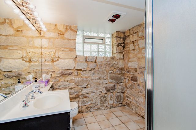 108 Wesley Avenue, Oak Park, IL 60302