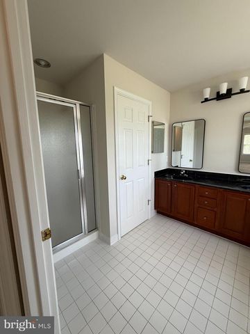 19 MASTERS DR, Stafford, VA 22554