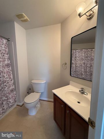 19 MASTERS DR, Stafford, VA 22554