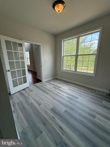 19 MASTERS DR, Stafford, VA 22554