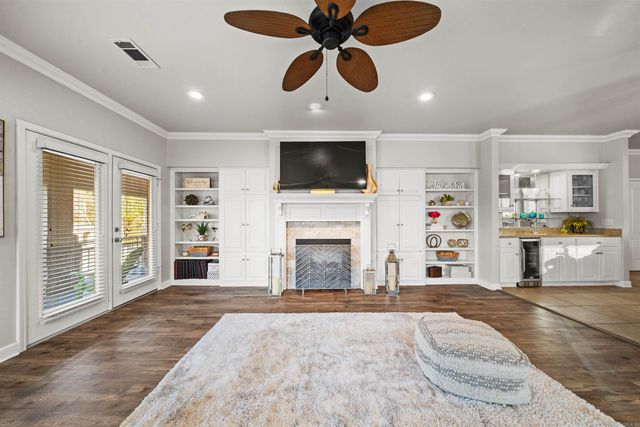 518 Amity Rd Apt E1, Hot Springs, AR 71913