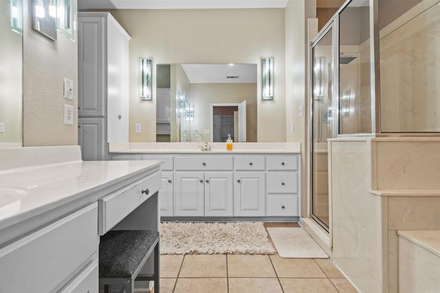 518 Amity Rd Apt E1, Hot Springs, AR 71913