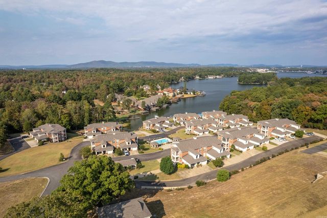 518 Amity Rd Apt E1, Hot Springs, AR 71913