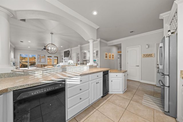 518 Amity Rd Apt E1, Hot Springs, AR 71913