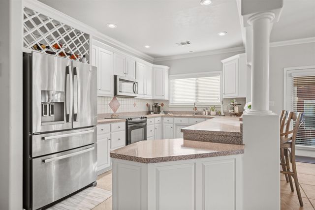 518 Amity Rd Apt E1, Hot Springs, AR 71913