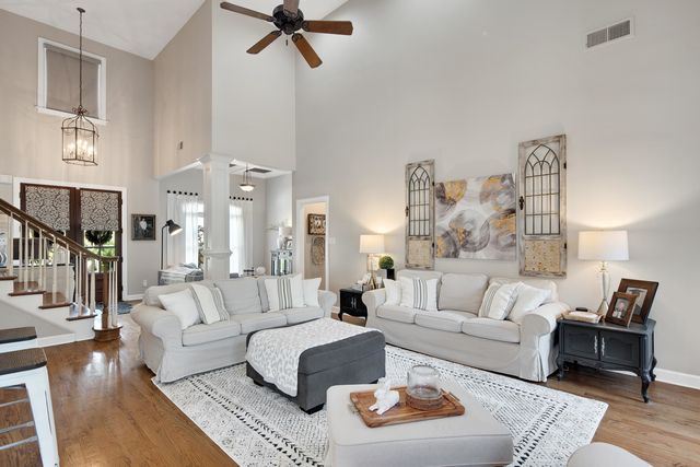 6153 KIMBERLY ELISE DR, Bartlett, TN 38135