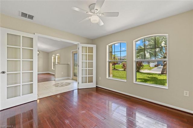 516 SW 27th ST, Cape Coral, FL 33914