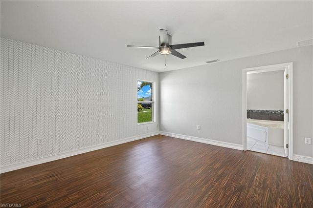 516 SW 27th ST, Cape Coral, FL 33914