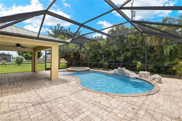 516 SW 27th ST, Cape Coral, FL 33914