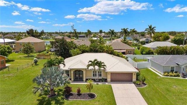 516 SW 27th ST, Cape Coral, FL 33914