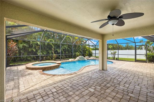 516 SW 27th ST, Cape Coral, FL 33914