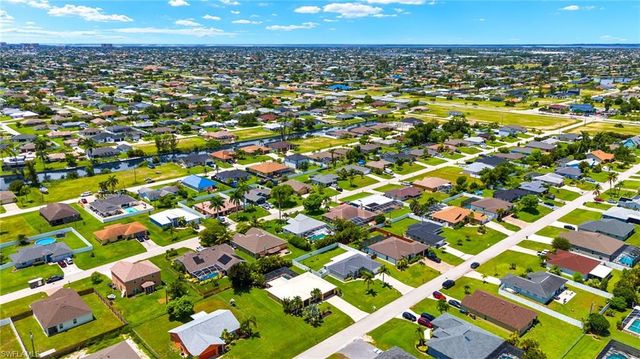 516 SW 27th ST, Cape Coral, FL 33914