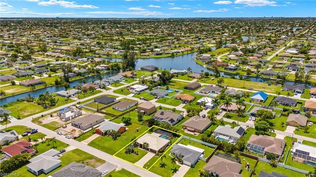 516 SW 27th ST, Cape Coral, FL 33914