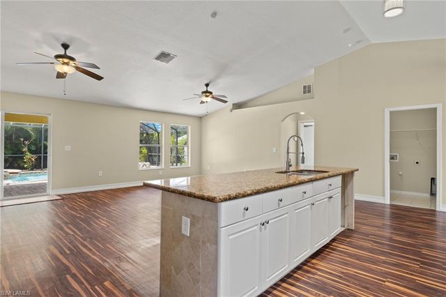 516 SW 27th ST, Cape Coral, FL 33914