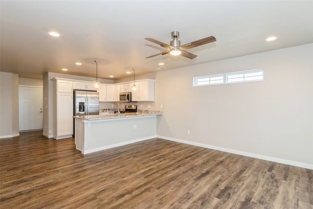 7027 Harlan Eddy Drive SW, Cedar Rapids, IA 52404