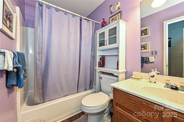 12015 Chantress Lane, Charlotte, NC 28215