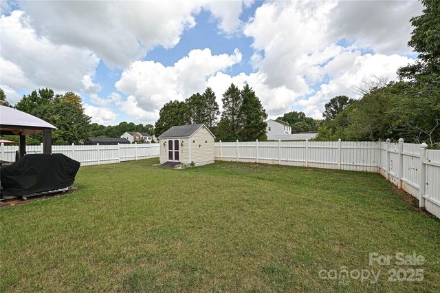12015 Chantress Lane, Charlotte, NC 28215