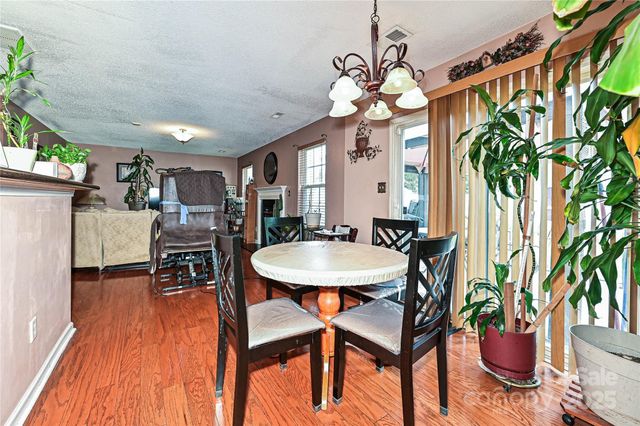 12015 Chantress Lane, Charlotte, NC 28215