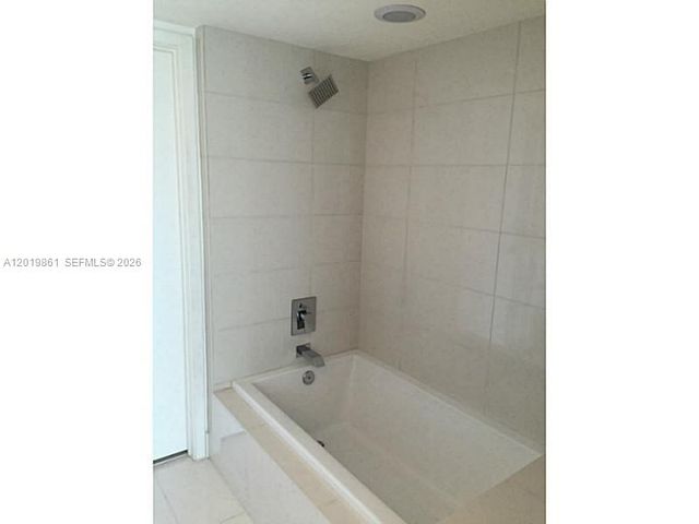 1100 S MIAMI AV 3302, Miami, FL 33130