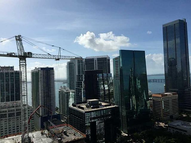1100 S MIAMI AV 3302, Miami, FL 33130