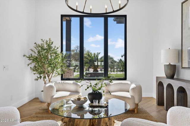 9892 E Charter Oak Road, Scottsdale, AZ 85260