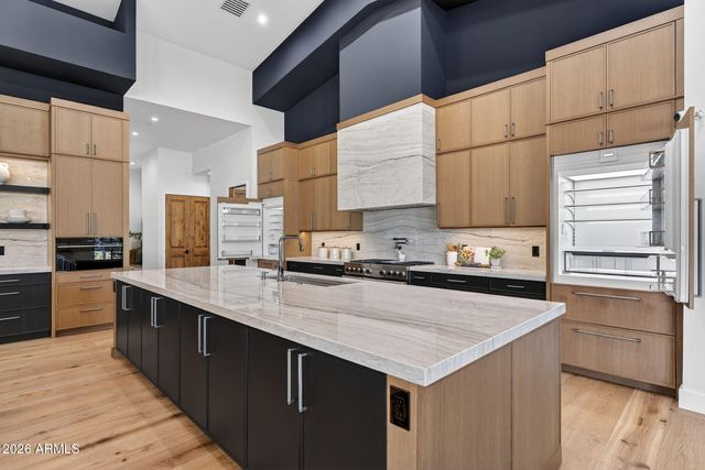 9892 E Charter Oak Road, Scottsdale, AZ 85260