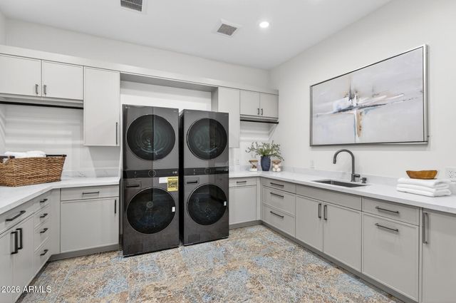 9892 E Charter Oak Road, Scottsdale, AZ 85260