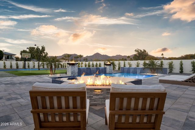 9892 E Charter Oak Road, Scottsdale, AZ 85260