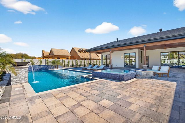 9892 E Charter Oak Road, Scottsdale, AZ 85260