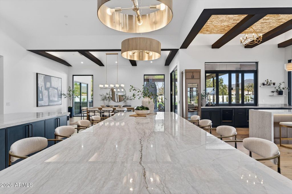 Image 19 of property listing at 9892 E CHARTER OAK Road, Scottsdale, AZ 85260