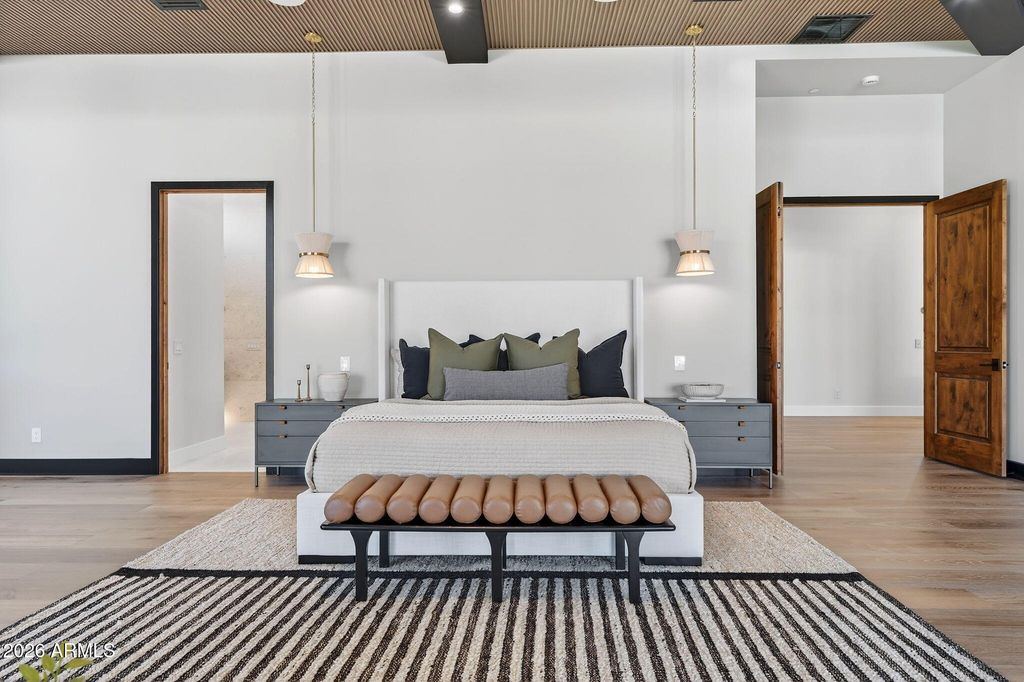 Image 31 of property listing at 9892 E CHARTER OAK Road, Scottsdale, AZ 85260