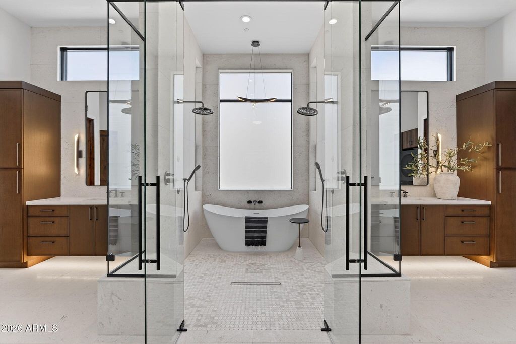 Image 34 of property listing at 9892 E CHARTER OAK Road, Scottsdale, AZ 85260