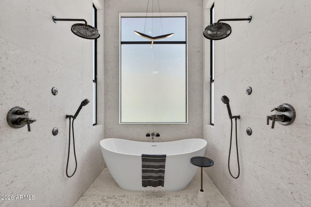 Image 39 of property listing at 9892 E CHARTER OAK Road, Scottsdale, AZ 85260