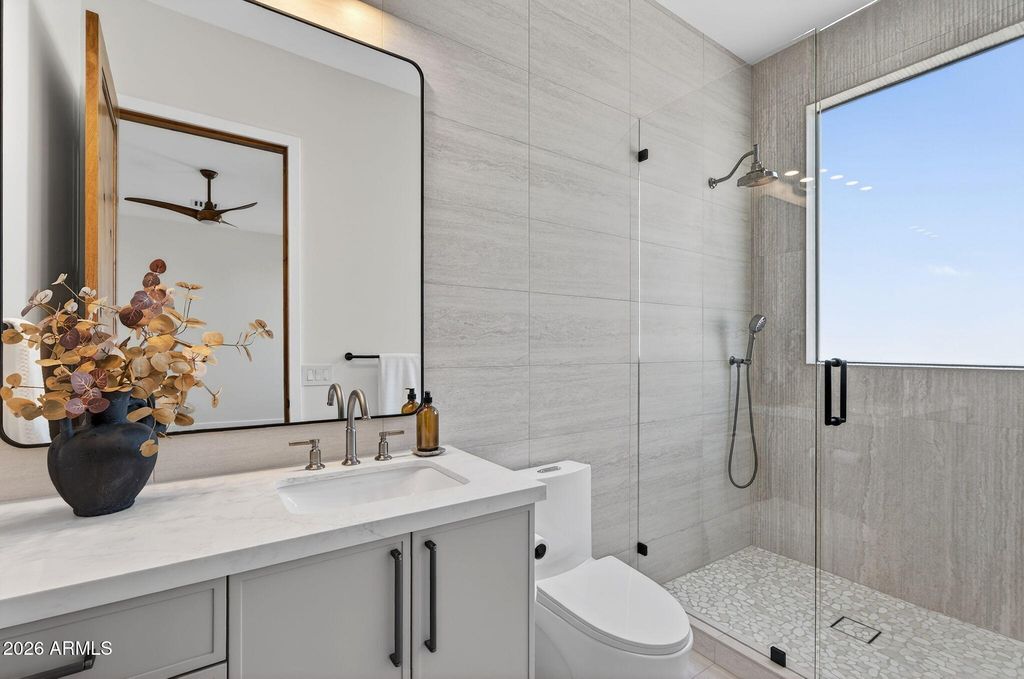 Image 47 of property listing at 9892 E CHARTER OAK Road, Scottsdale, AZ 85260