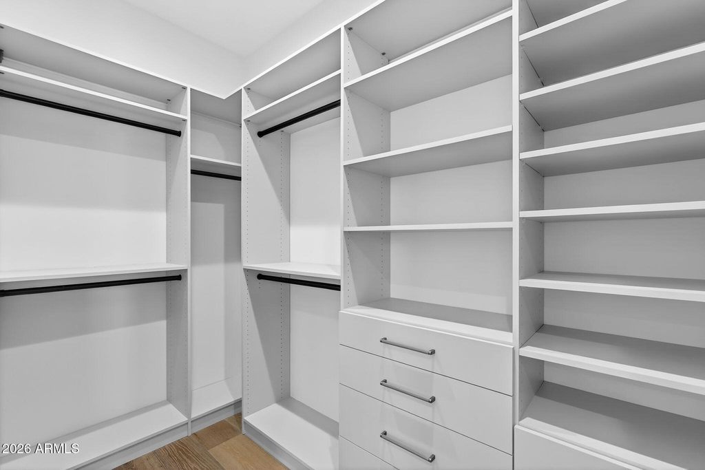 Image 52 of property listing at 9892 E CHARTER OAK Road, Scottsdale, AZ 85260