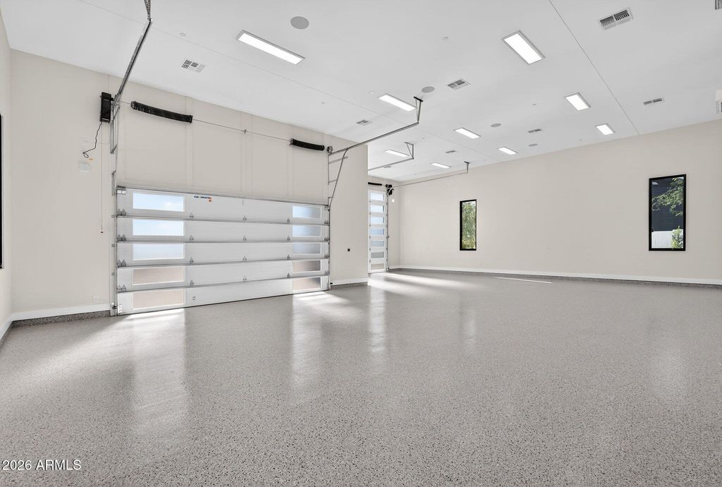 Image 66 of property listing at 9892 E CHARTER OAK Road, Scottsdale, AZ 85260