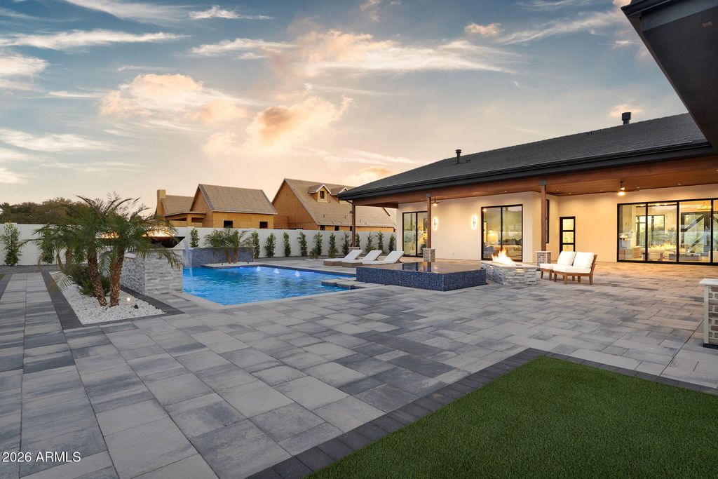 Image 67 of property listing at 9892 E CHARTER OAK Road, Scottsdale, AZ 85260