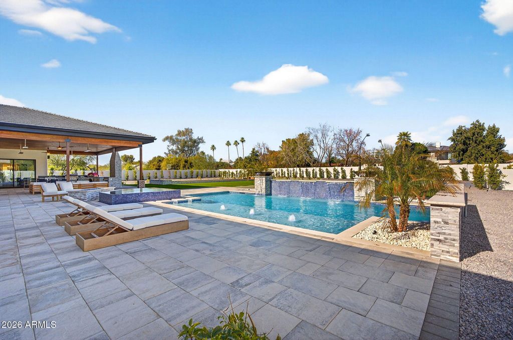 Image 82 of property listing at 9892 E CHARTER OAK Road, Scottsdale, AZ 85260