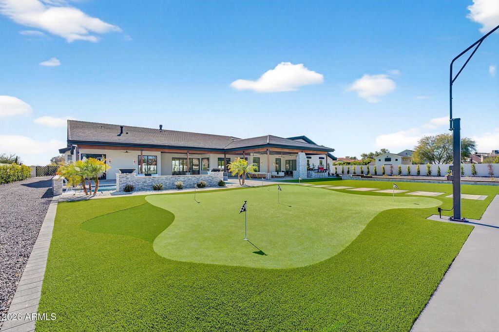 Image 84 of property listing at 9892 E CHARTER OAK Road, Scottsdale, AZ 85260