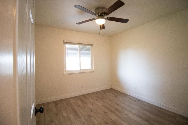 209 Ridge Dr, Lodi, CA 95240