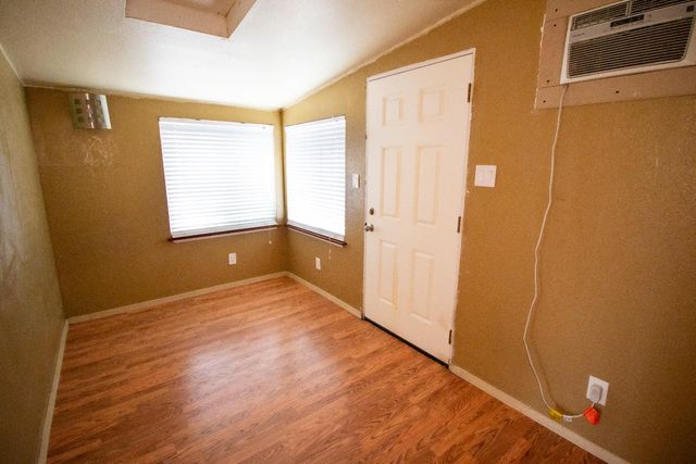 209 Ridge Dr, Lodi, CA 95240