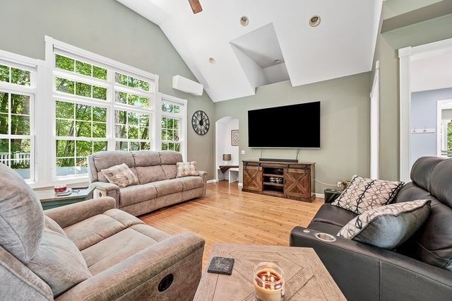 473 W Sturbridge Rd, East Brookfield, MA 01515
