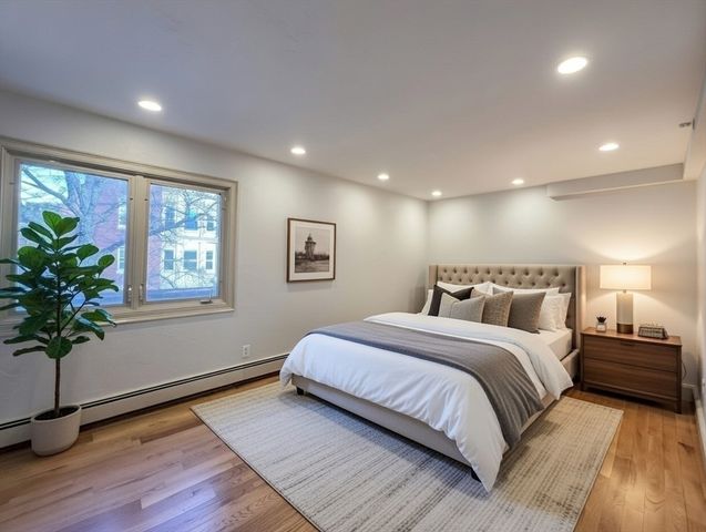 1002 Beacon St, Brookline, MA 02446