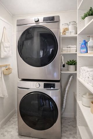 1002 Beacon St, Brookline, MA 02446