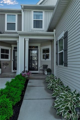 195 Stonebridge Road, Grand Island, NY 14072