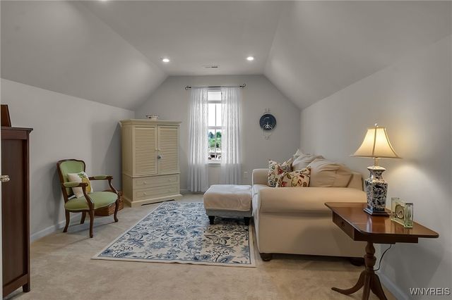 195 Stonebridge Road, Grand Island, NY 14072