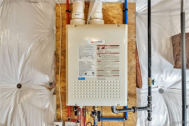 195 Stonebridge Road, Grand Island, NY 14072