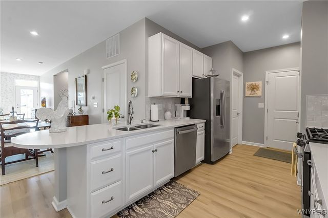 195 Stonebridge Road, Grand Island, NY 14072